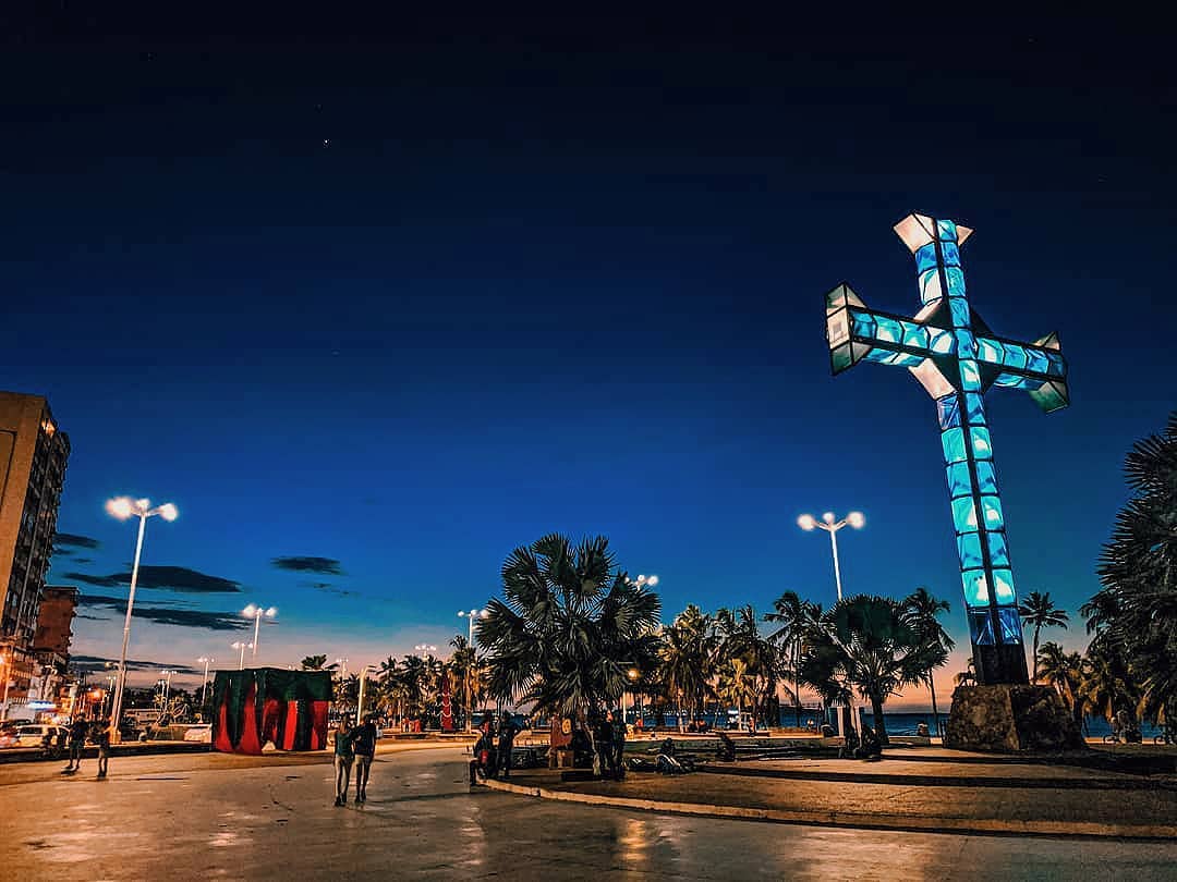 Monumento de la Cruz en Puerto La Cruz